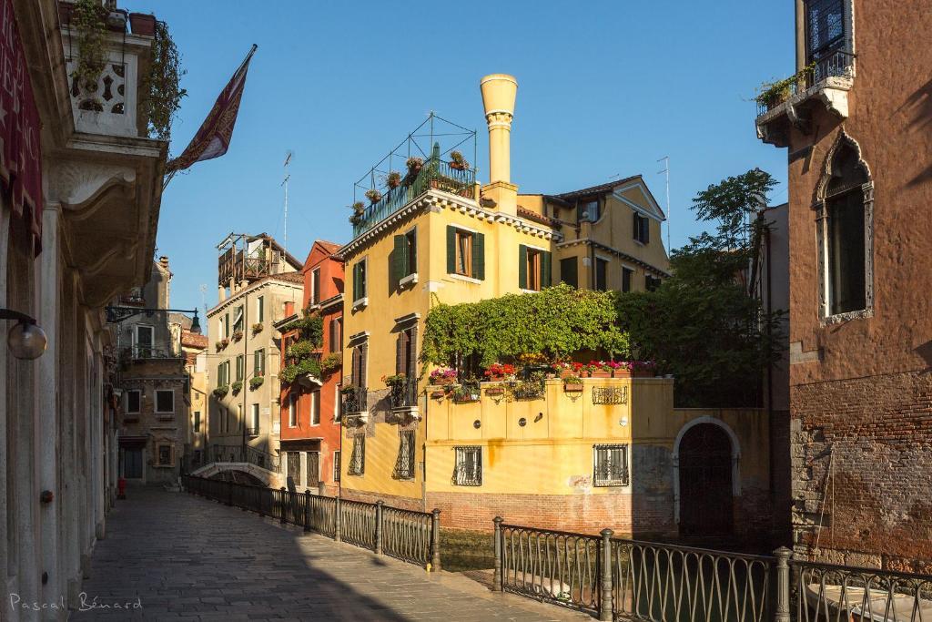 Residenza De L'Osmarin Suites Венеция Экстерьер фото